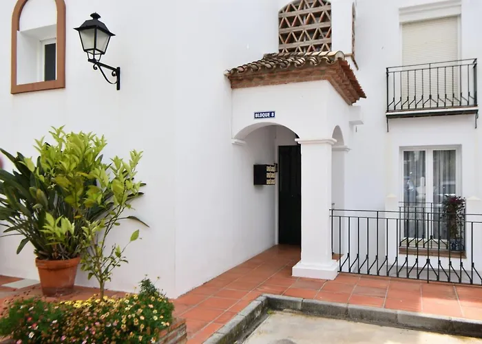 Beautiful With Golf & Views Mijas Golf Апартаменты *